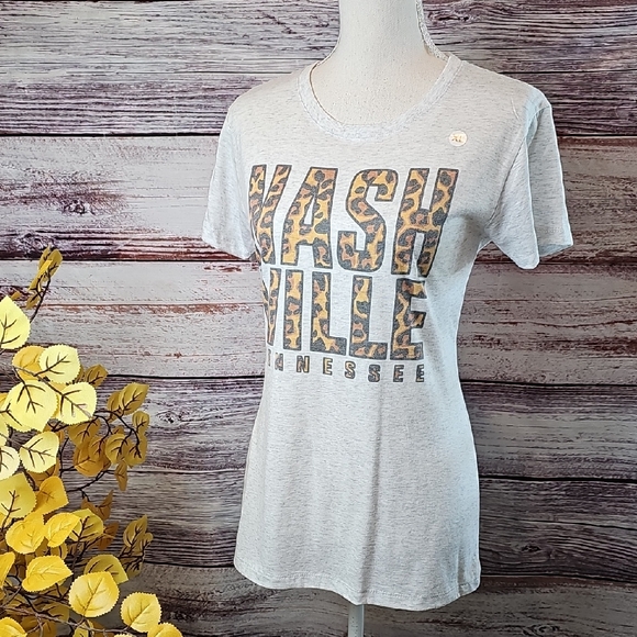 Next Level Apparel Tops - NWT HEATHER GRAY SHORT SLEEVE LEOPARD PRINT NASHVILLE TENNESSEE CREWNECK TEE